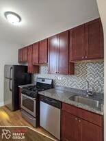 Building Photo - 4423 N Wolcott Ave