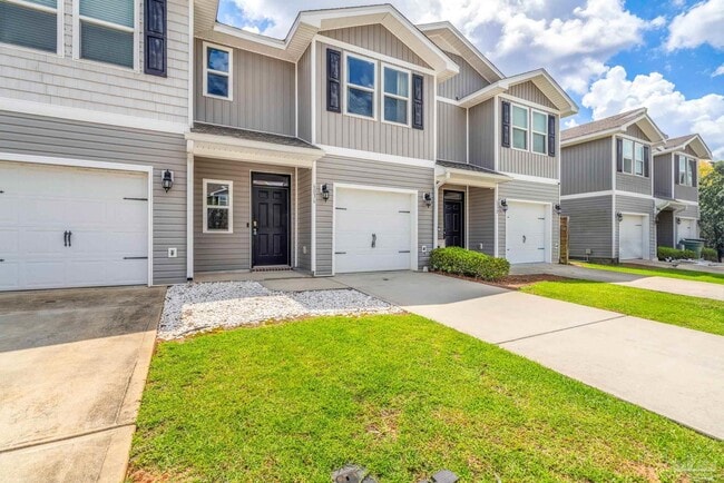 Building Photo - 6036 Royal Port Ct