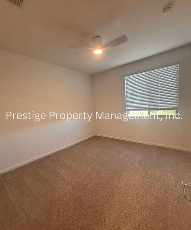 Building Photo - Beautiful 2/2 2-Story West Side Home With ...