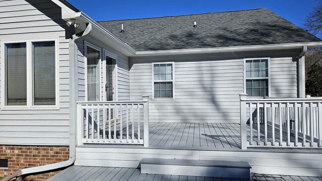 Building Photo - 106 Antler Ln