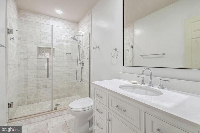 Building Photo - 1550 Shelford Ct