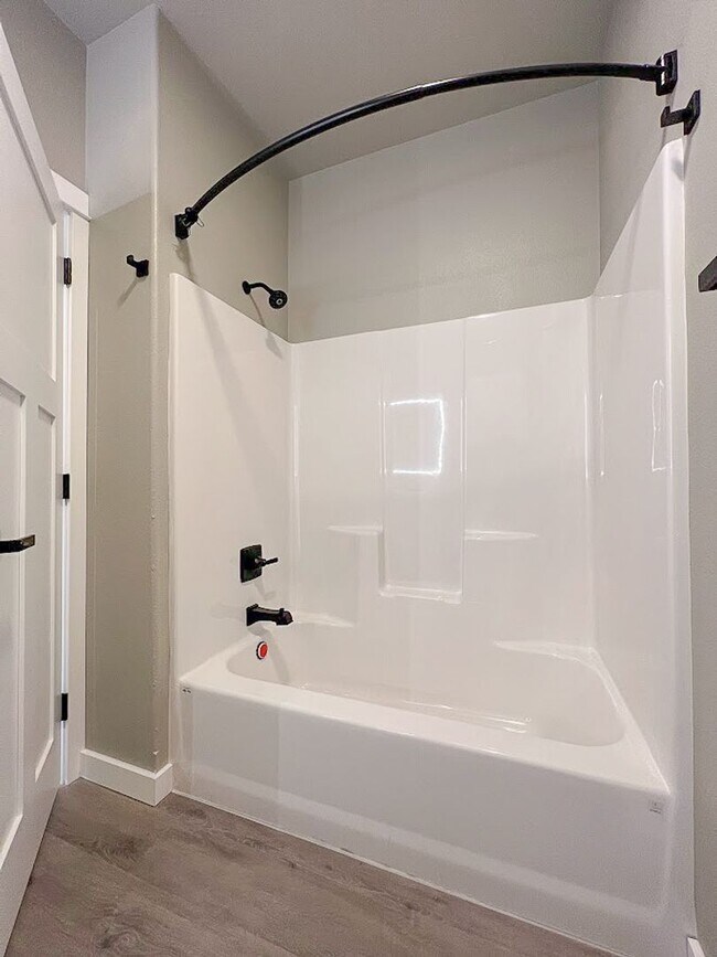 Building Photo - 2 bed/ 1.5 bath in Brand New Soldier Ridge...