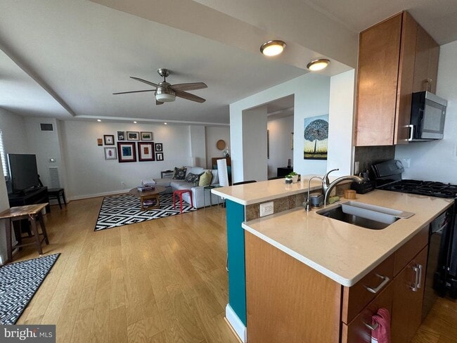 Building Photo - 501 Slaters Ln