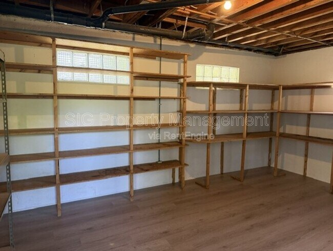 Building Photo - 3040 Orange Ave