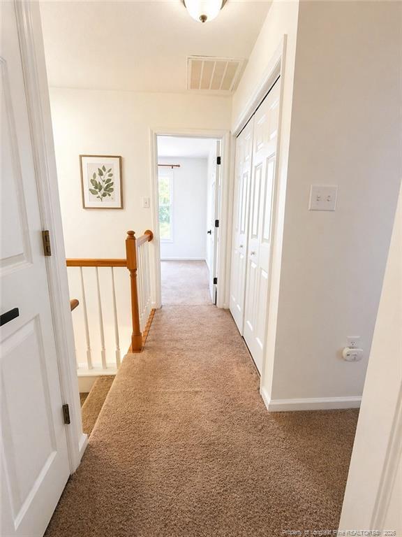 Building Photo - 1050 Roundabout Rd