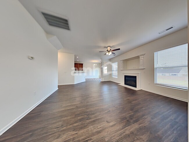 Building Photo - 136 Marinella Dr