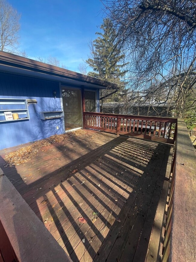 Building Photo - 4 Bed / 2 Bath Home Near Virginia Park