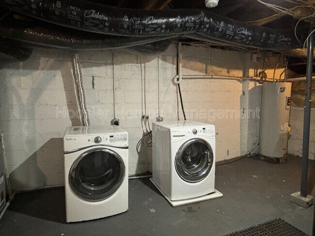 Building Photo - 1526 Bellefontaine St