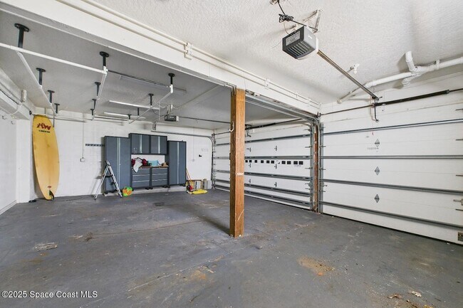 Building Photo - 3571 S Atlantic Ave