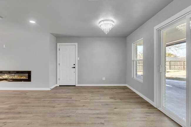 Building Photo - 1426 Cumberland Rd