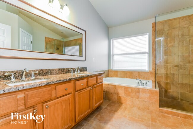 Building Photo - 2510 Runyon Cir