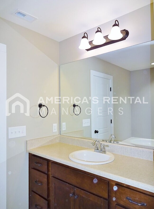 Building Photo - 4379 Shivas Way