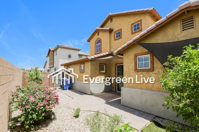 Building Photo - 7116 S 48th Glen