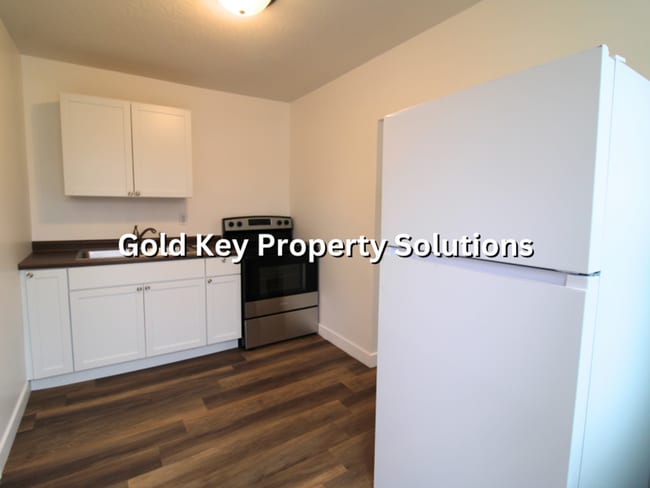 Building Photo - 4105 Main St