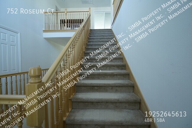 Building Photo - 752 Roseum Ct
