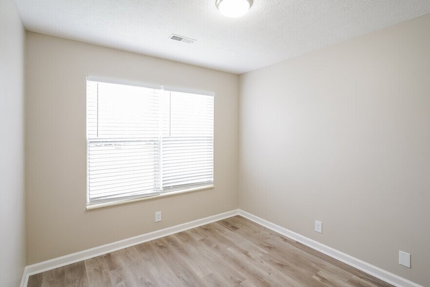 Building Photo - 1016 Mansker Dr