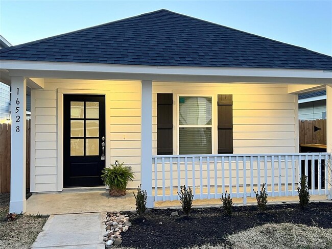 Building Photo - 16528 Jasmine Marie Pl