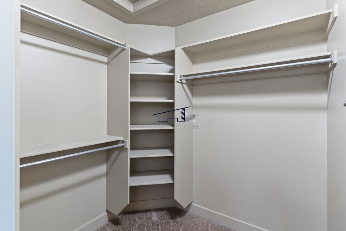 Building Photo - 1613 N 450 E