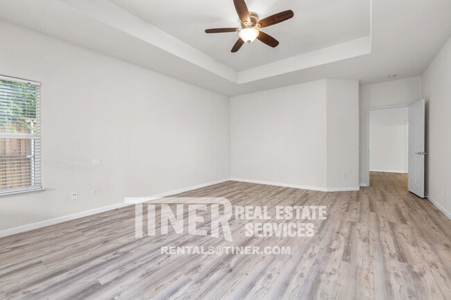 Building Photo - 51 Tulip Tree Cir