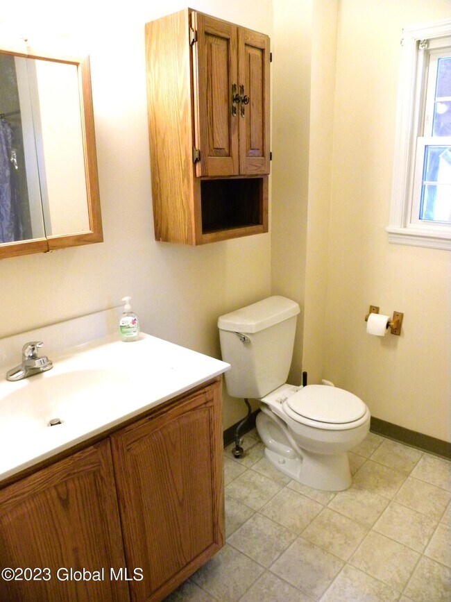 Building Photo - 1204 Washington Ave