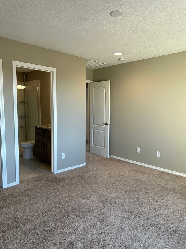 Building Photo - 5021 Wheeler Ln