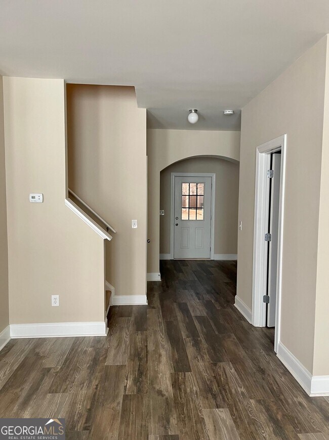 Building Photo - 5371 Apple Grove Rd NE