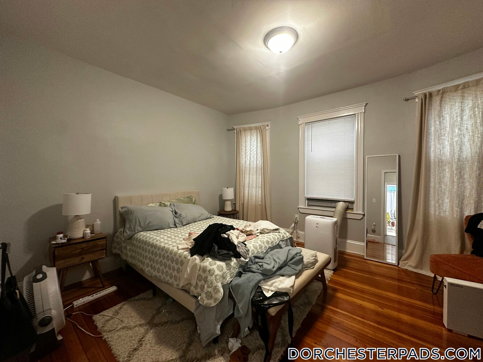 Building Photo - 108 Callender St