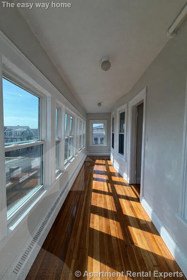 Building Photo - 441 Broadway