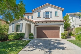 Building Photo - Beautiful 4-Bedroom Home with Solar and EV Charger in West Hills, Valencia!