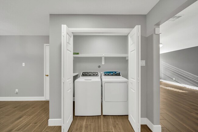 Building Photo - 15938 Wisteria Hill St