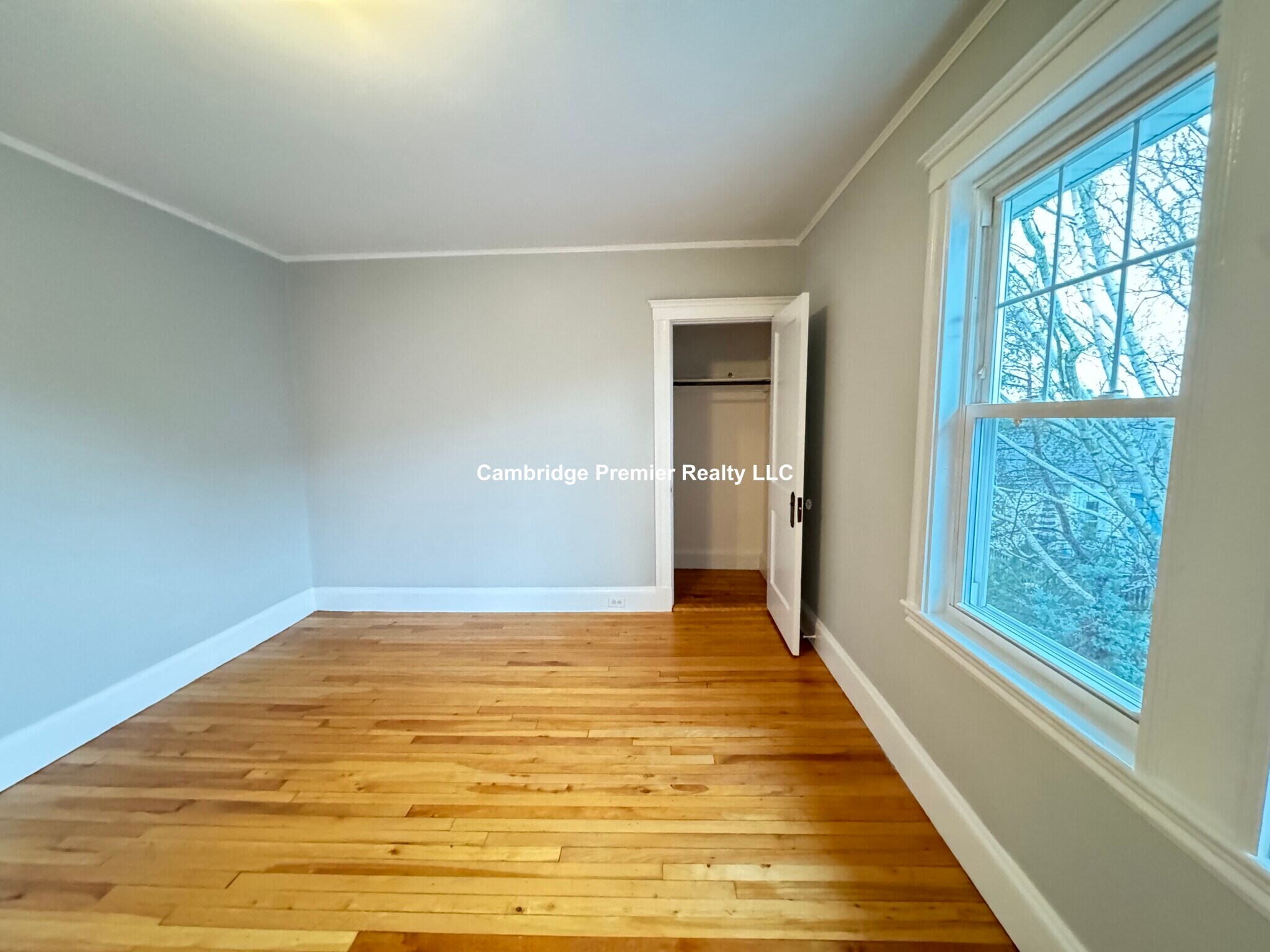 Building Photo - 12 Fairfax St