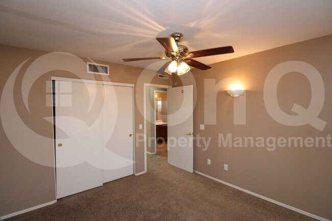 Building Photo - 1450 South Villas Court