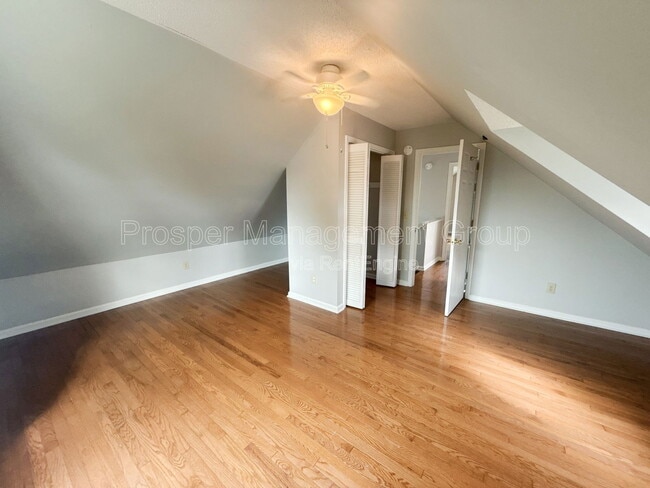 Building Photo - 40 Reid St