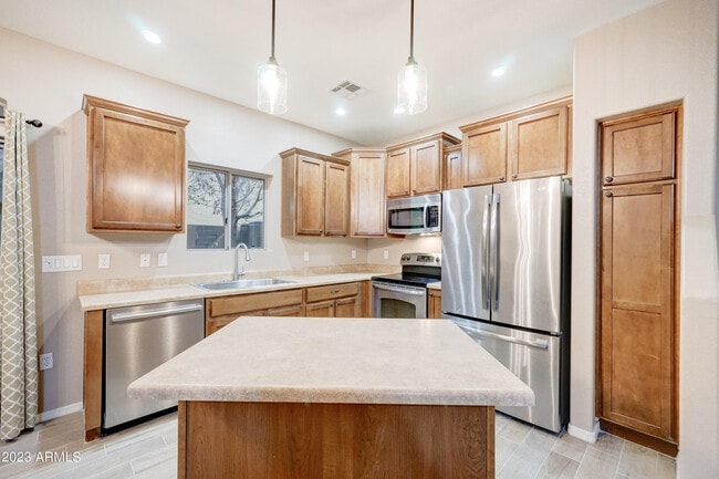 Building Photo - 2150 W Alameda Rd