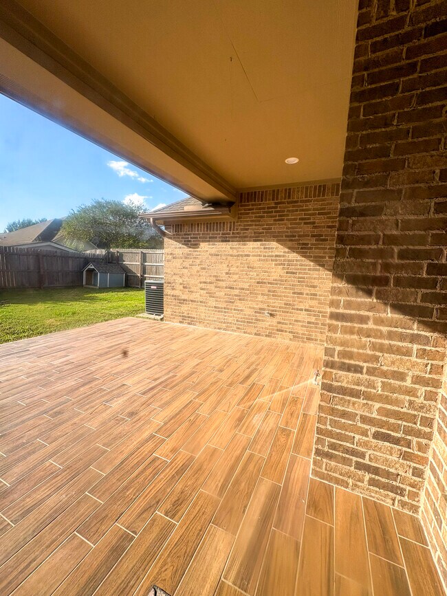 Building Photo - 3585 Canyon Ln