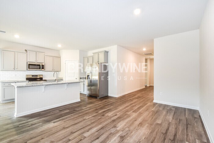 Building Photo - 732 Patmore Dr