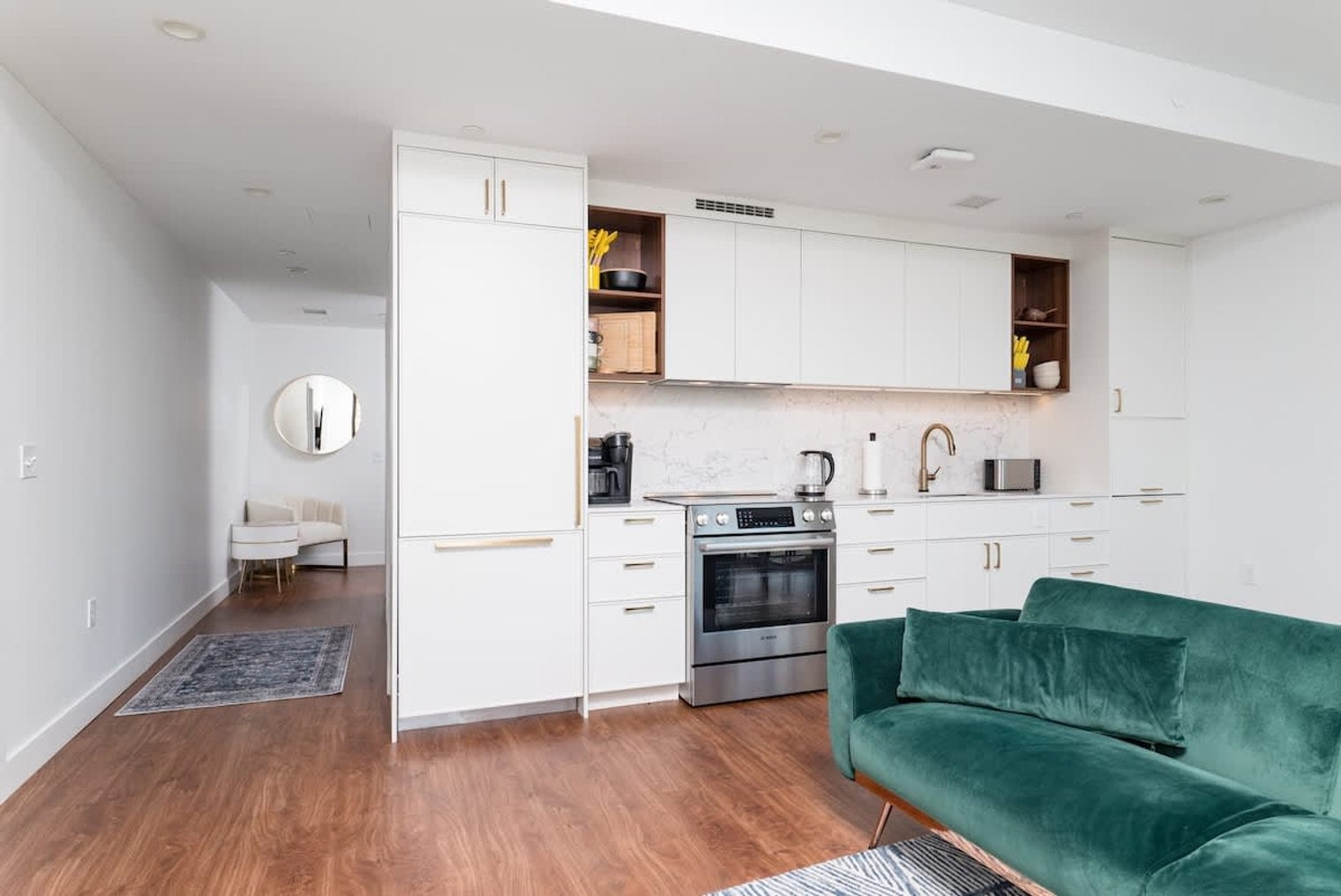 Building Photo - 212 Stuart St