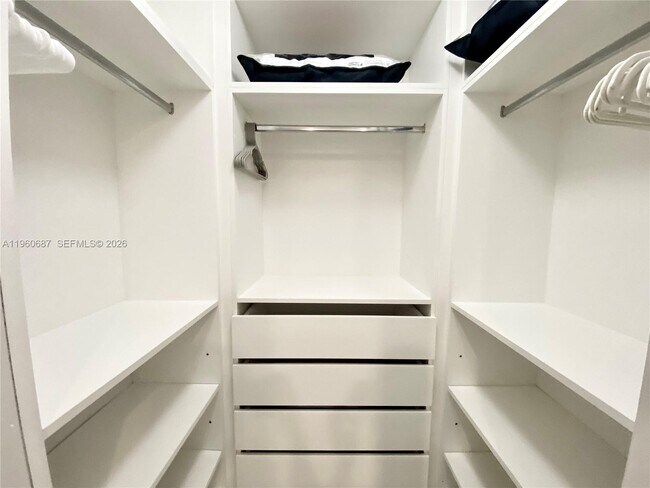 Building Photo - 488 NE 18th St