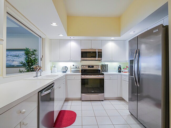 Building Photo - 5225 E Harbor Village Dr