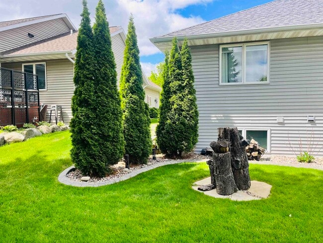 Building Photo - 1018 Ganser Dr