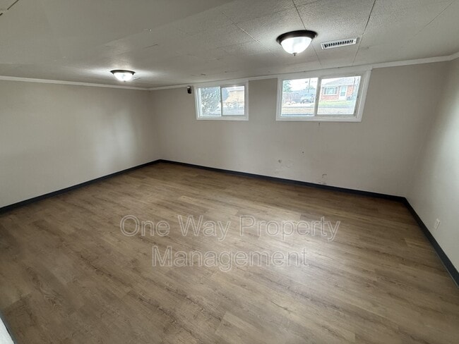 Building Photo - 820 35th Ave Ct