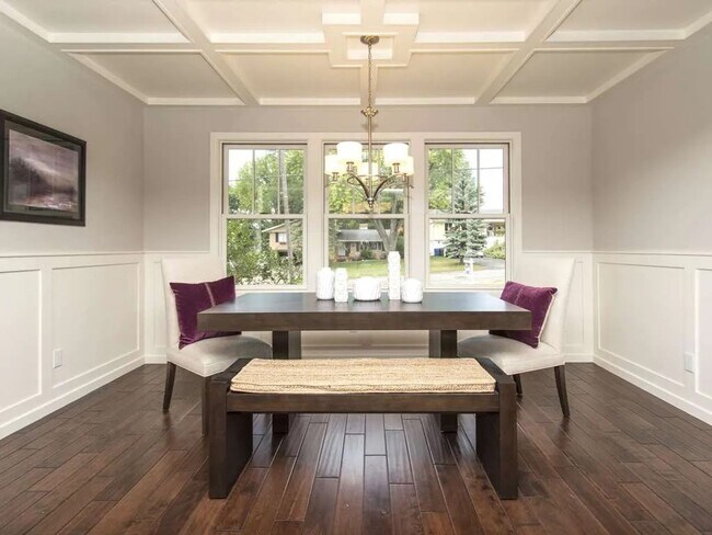 Building Photo - 5321 Interlachen Blvd