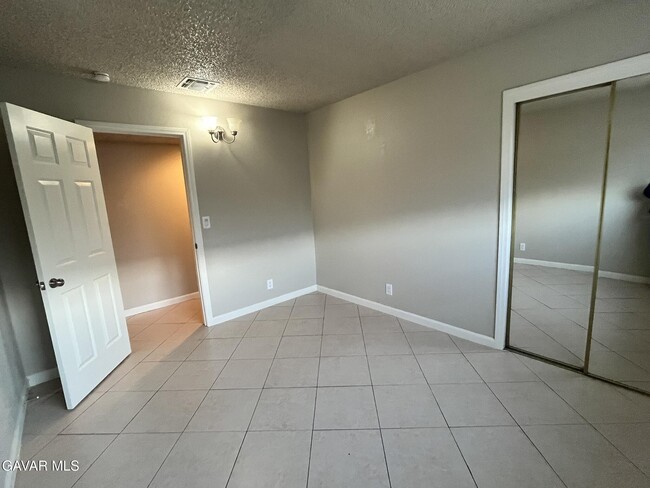 Building Photo - 8512 Tamarack Ave