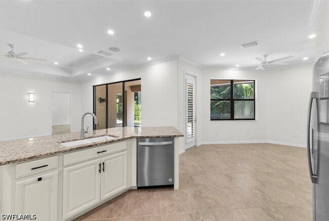 Building Photo - 9357 Glenforest Dr