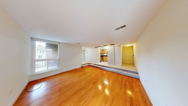 Building Photo - 2114 Bonnywood Ln