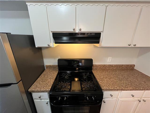 Building Photo - 1841 S Perry Rd