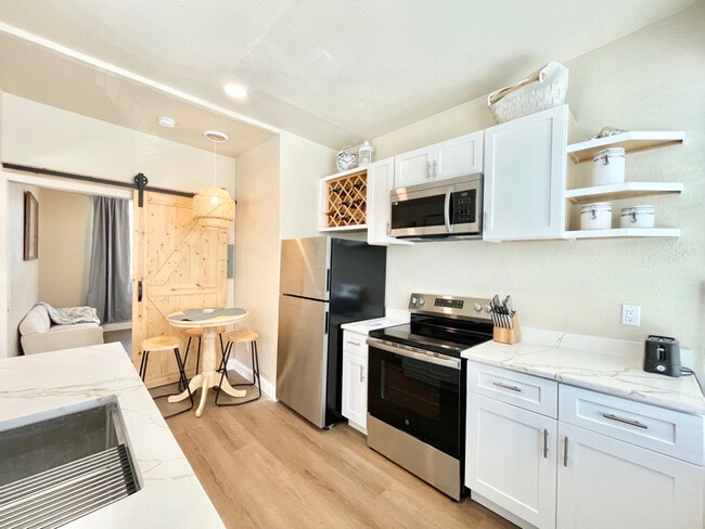 Building Photo - 7700 Boca Ciega Dr