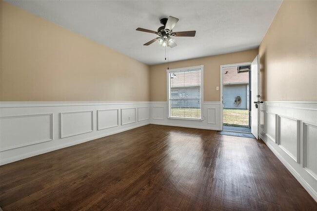Building Photo - 18103 Gravenhurst Ln