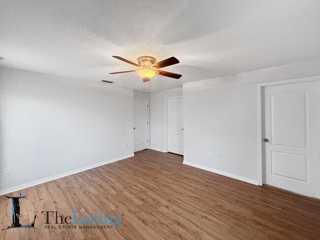 Building Photo - 11174 Savannah Landing Cir