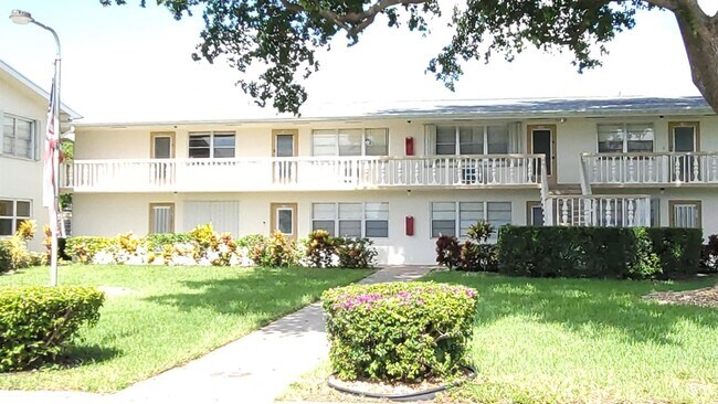 Building Photo - 147 Bedford F